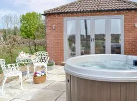 Hares Home - Uk10757