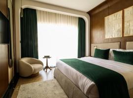 Bratus Hotel