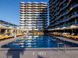 Crowne Plaza Constanta - Mamaia Beach by IHG，位于马马亚的酒店