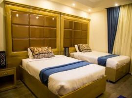 Villa Fourteen hotel souts，位于Sheikh Zayed的酒店