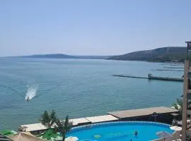 Sea View Apartment C 514