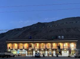 Hotel THE DURBUK，位于Durgu的酒店