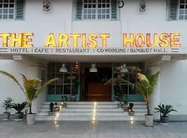 The Artist House Levelup Boutique