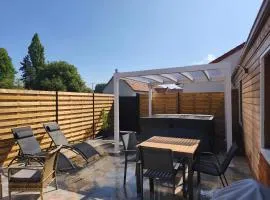 Gite de la perle rouge avec jacuzzi