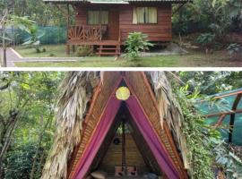 Centro Ananda, Cabina, Bambuszelt，位于瓜皮莱斯的酒店