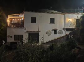 Casa Vacanze O'Mulin Ravello via fiume 2 incrocio Pontone，位于拉维罗的酒店