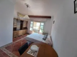 Habitación F Aire Acondicionado y balcón