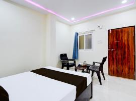 HOTEL O SVR，位于Pedda Ambarpet的酒店