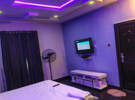 Vitaluxury apartment，位于Akowonjo的酒店