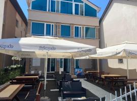 Sobe restoran Beba，位于普列夫利亚的带停车场的酒店