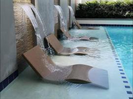 MyOneSpace4u at One Spatial Condo Hotel，位于伊洛伊洛的公寓式酒店