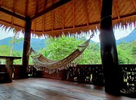 Batu Kapal Guest House & Jungle trekking，位于武吉拉旺的酒店