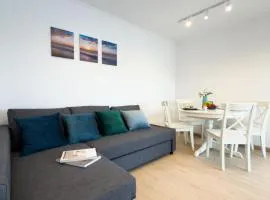 107 - Beachside Renovated 1BR apt 5 min from Beach
