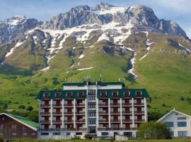 Hotel Gran Sasso Family Club，位于皮耶特拉卡梅拉的酒店