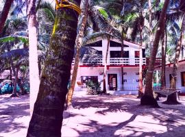 Samant Beach Resort，位于马尔万的酒店