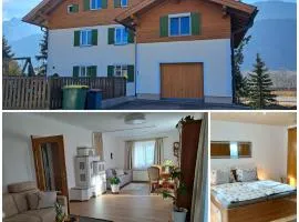 Ferienwohnung und Gästezimmer Lisi - nahe Salzburg, Parkplatz, ideal für Familien und Durchreise