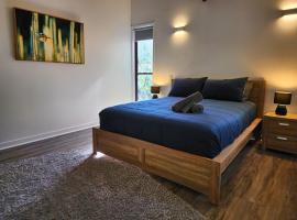 719 Cooloola Villa at Kingfisher Bay K'gari Fraser Island，位于弗雷泽岛的酒店