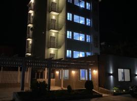 Hotel Restorant Pizzeri Anxhelo，位于卡瓦亚的酒店