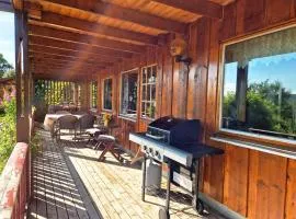 Loghouse apartment in arctic wonderland!