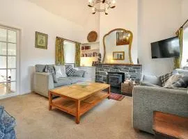 Holly Cottage - 28140