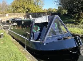 Daisy Mutler Holiday Boat Hire