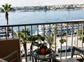 Aracan Eatabe Luxor Hotel，位于卢克索卢克索国际机场 - LXR附近的酒店