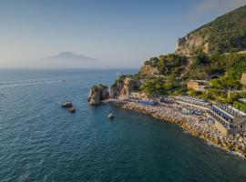 Capo la Gala Hotel&Wellness，位于维克艾库塞的酒店