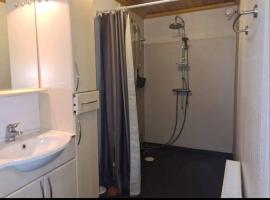 Large villa with fireplace North Sweden，位于Jörn的酒店