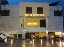 HOTEL ROYAL ONE