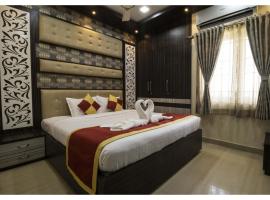 SR BOUTIQUEE STAY，位于哥印拜陀的酒店