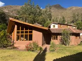 Urquillos Wasi - Andean Cottage