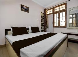 Hotel O New Shagun Vatika Lawn & Hotel，位于Alambagh的酒店
