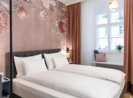 Vienna Hideaways - Your Boutique Stay in Historic Old Town