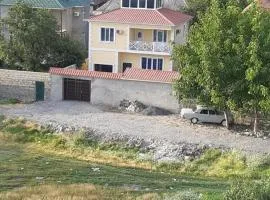Yellow villa ZHD