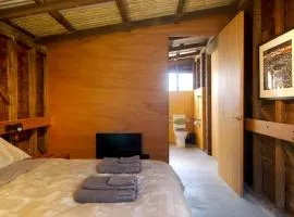 Suite Shed, Unique private accessible guest suite in Launceston