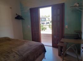 Quarto para casal em Goiânia setor Jaó，位于戈亚尼亚的酒店