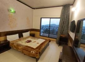 Mount Heaven Hotel Murree，位于穆里的酒店