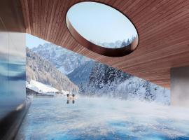 The Oswald Grand Hotel，位于塞尔瓦迪加尔代纳山谷的酒店