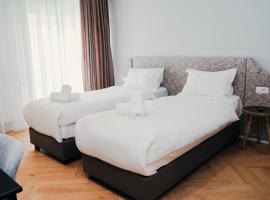 NOVO Studio，位于拉姆尼库沃尔恰的酒店