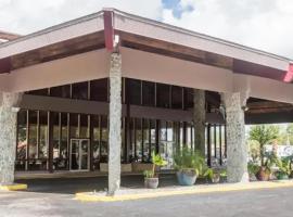 Studio 6 Ocala, FL，位于奥卡拉的酒店
