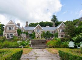 Lewtrenchard Manor，位于Lewtrenchard的酒店