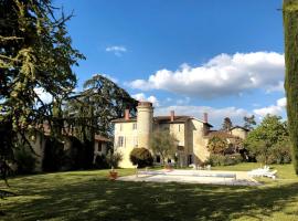 Maison De Maître Parc et Piscine，位于阿斯塔福特的酒店