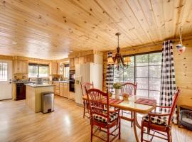 Hike and Snow Play! Payson Cabin By Mogollon Rim，位于Kohls Ranch的酒店