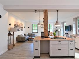 Ferienwohnung Lämmche, EG mit eingezäuntem Garten，位于Polling的酒店