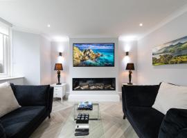 Stunning 2 bedroom Apartment in Central Keswick，位于凯西克的酒店