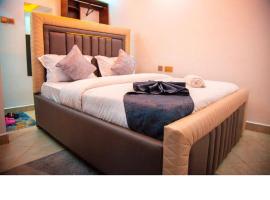 At Sekani Homes，位于埃尔多雷特的酒店