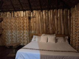 Podocarpus Cottages -02，位于Naro Moru的酒店
