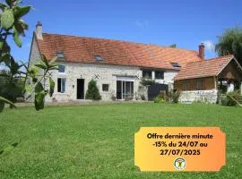 Charme Authentique en Berry, 11 Pers., Jardin et Wifi - FR-1-591-630