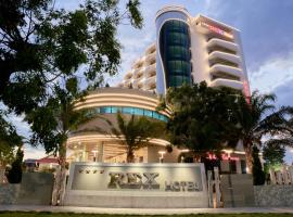 Khách Sạn Rex An Nhơn，位于Hòa Nghi的酒店