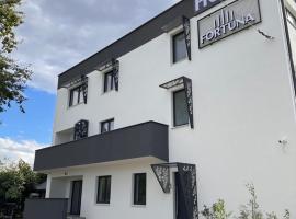Hotel Fortuna，位于Gradačac的酒店